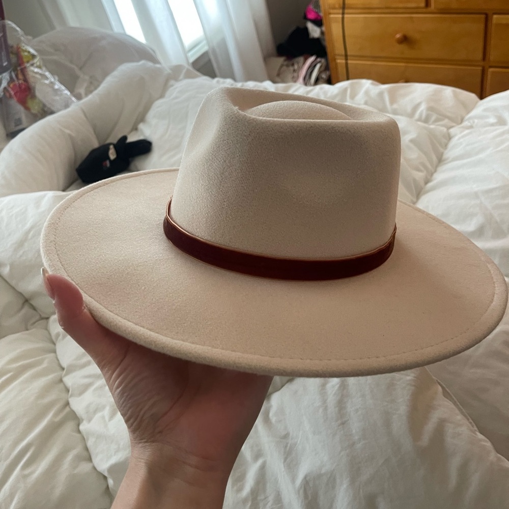 Cream hat